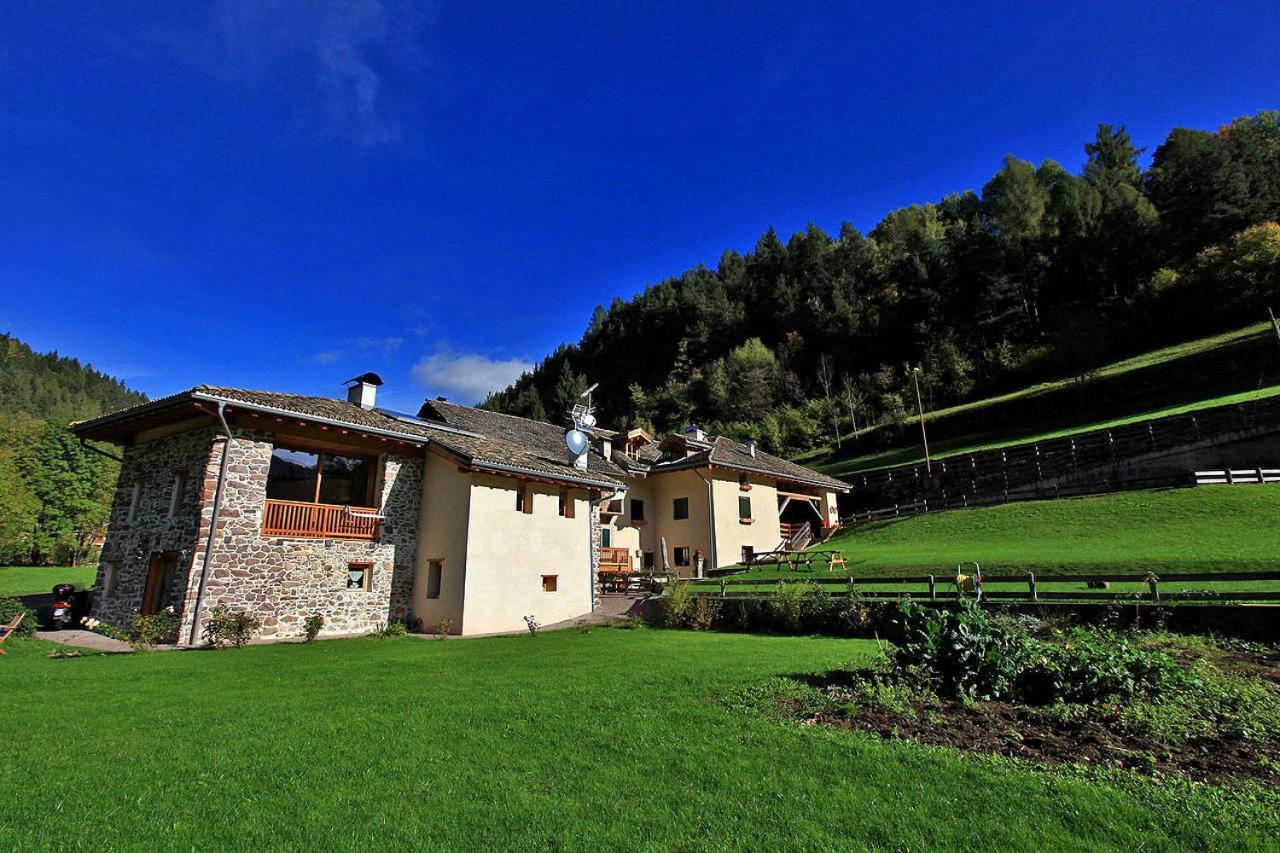Maso Toneto Hotel Castello-Molina di Fiemme Luaran gambar